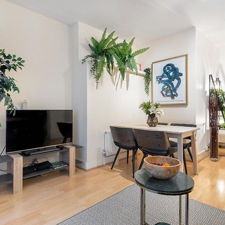 Elegant Kensington Apartment With Patio Λονδίνο Εξωτερικό φωτογραφία
