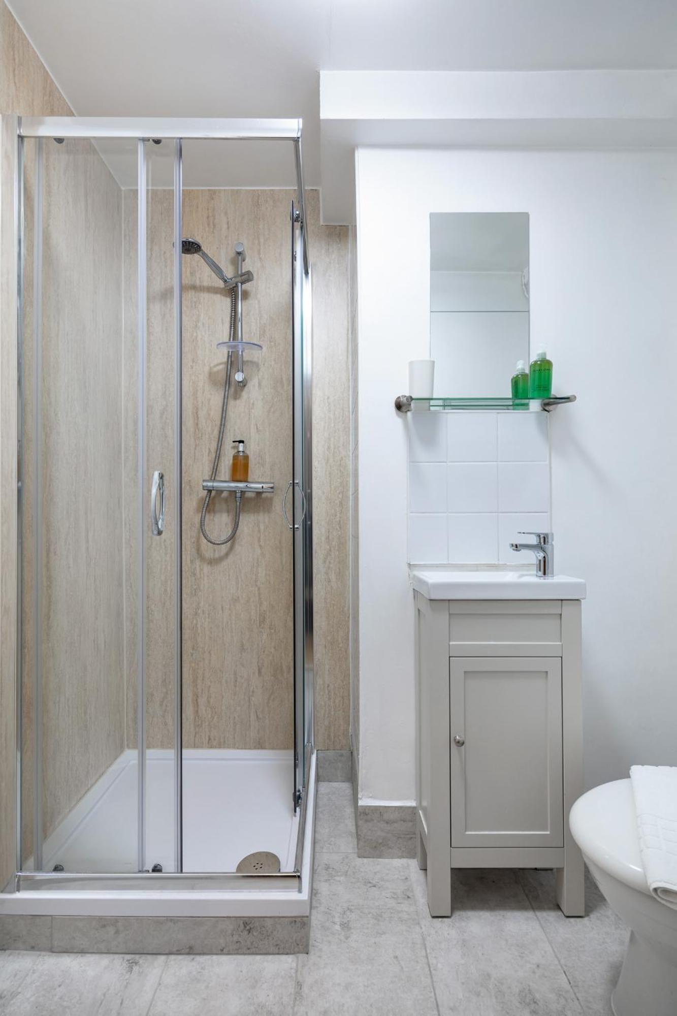 Elegant Kensington Apartment With Patio Λονδίνο Εξωτερικό φωτογραφία